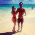 Vanessa Lawrens et Julien Guirado : couple sexy pendant des vacances au soleil 