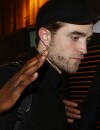 Robert Pattinson en balade à Paris le 4 mars 2015