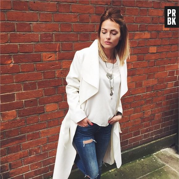 Caroline Receveur de retour à Paris pour la Fashion Week, mars 2015
