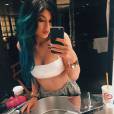 Kylie Jenner : cheveux bleus-verts en 2014