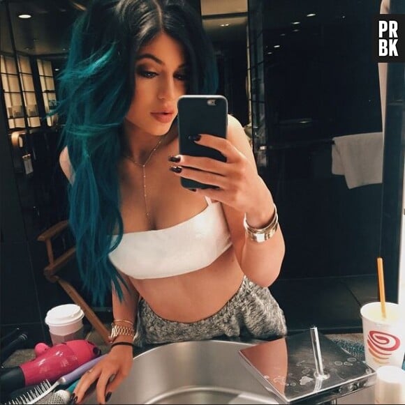 Kylie Jenner : cheveux bleus-verts en 2014