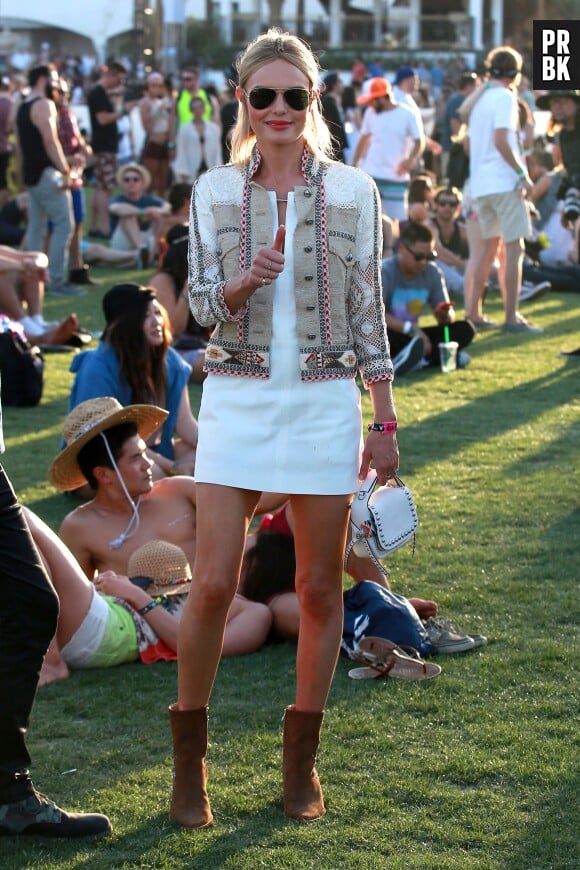 Kate Boswort classe et sexy à Coachella le 11 avril 2015