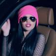  Niia Hall, bonnet rose, haut sexy, lunettes de soleil... son look street et cool pour son clip&nbsp;#Askiparait 