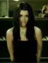  Jenifer dans le clip de Ma r&eacute;volution en 2004 