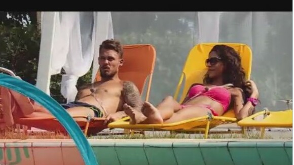 Julia (Les Anges 7) taclée par Steven : "T'es trop collante (...) Tu m'oppresses trop"