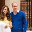  Kate Middleton et le Prince William présentent leur fille le 2 mai 2015 à Londres 