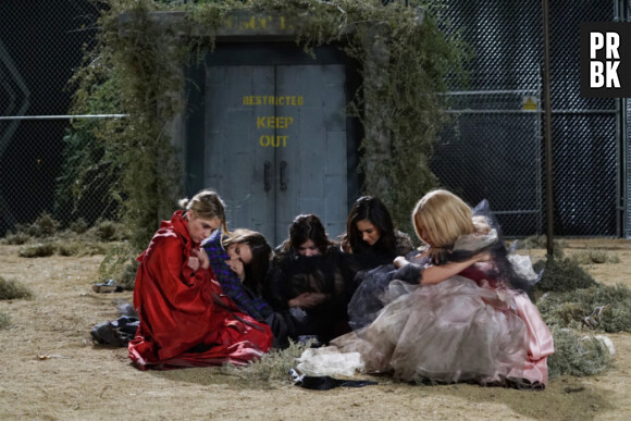 Pretty Little Liars saison 6 : Aria, Hanna, Spencer, Emily et Mona libres après l'épisode 1