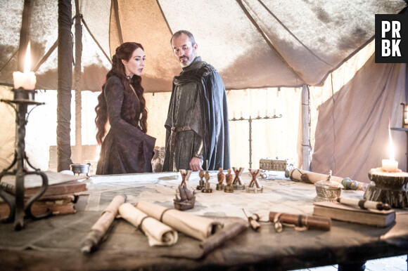 Game of Thrones saison 5 : Stannis et Melisandre sur une photo