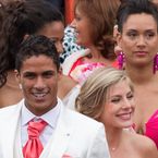 Raphaël Varane et sa belle Camille mariés : le Bleu partage son bonheur sur Twitter