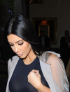  Kim Kardashian sans soutien-gorge &agrave; Londres le 27 juin 2015 