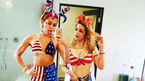 Miley Cyrus, Bella Thorne, Kim Kardashian... un Independence Day sexy et festif pour les stars