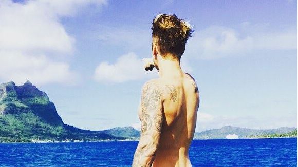 Justin Bieber nu sur Instagram : il efface la photo et s'excuse