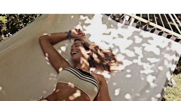 Laury Thilleman fête ses 24 ans avec une photo sexy sur Instagram