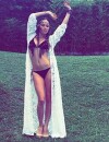 Capucine Anav sexy en bikini sur Instagram
