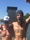 Stephen Amell : le sexy héros d'Arrow se met torse nu pour la bonne cause