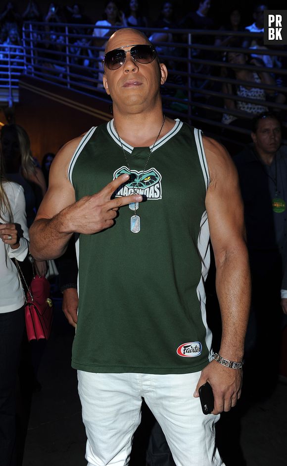 Paul Walker : Vin Diesel et les stars de Fast & Furious 7 lui rendent hommage lors des Teen Choice Awards 2015