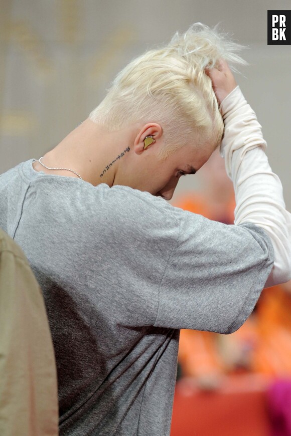 Justin Bieber blond platine : isa nouvelle couleur de cheveux dévoilée le 10 septembre 2015