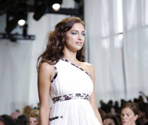Irina Shayk défile à New York pour la Fashion Week en septembre 2015
