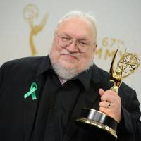 Game of Thrones saison 6 : un film en préparation ? George R.R. Martin casse le rêve