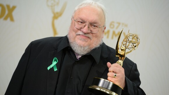 Game of Thrones saison 6 : un film en préparation ? George R.R. Martin casse le rêve