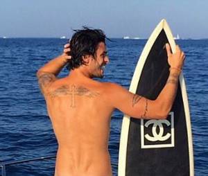 Baptiste Giabiconi nu sur Instagram, le 7 août 2015