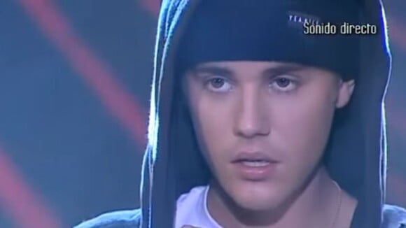 Justin Bieber craque encore et tacle ses fans en plein concert : "Au moins tapez en rythme"