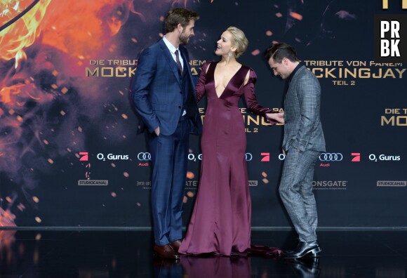 Jennifer Lawrence, Josh Hutcherson et Liam Hemsworth complices à l'avant-première d'Hunger Games 4, le 4 novembre 2015 à Berlin