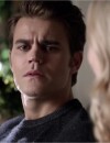 The Vampire Diaries saison 7 : Caroline dévoile sa grossesse à Stefan