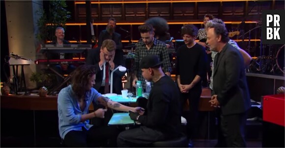 Harry Styles se fait tatouer en direct dans The Late Late Show with James Corden