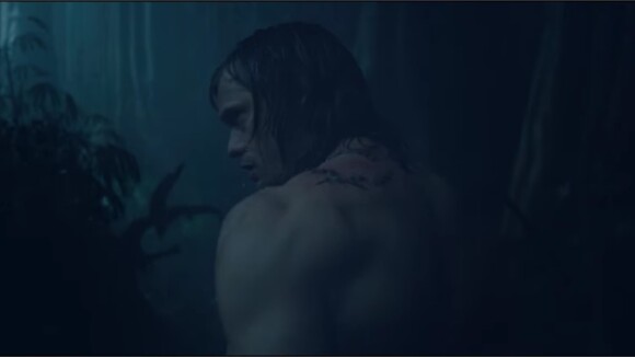 Alexander Skarsgard de vampire à Tarzan : la bande-annonce qui en met plein les yeux