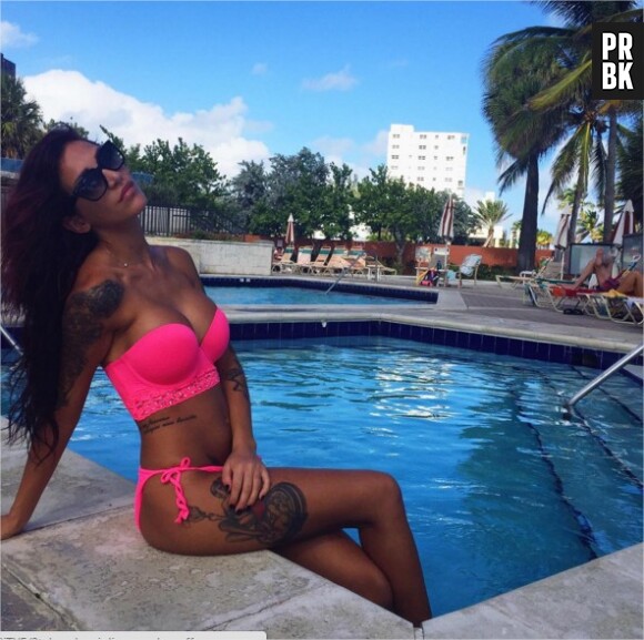 Julia Paredes (Friends Trip 2) : sexy en bikini sur Instagram
