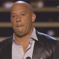 Vin Diesel : hommage à Paul Walker en chantant lors des People&#039;s Choice Awards 2016