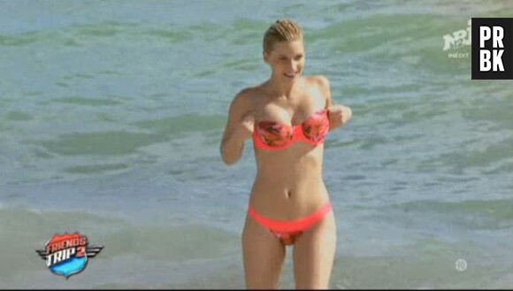 Friends Trip : Nadège Lacroix sexy en bikini