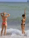 Friends Trip : Nadège Lacroix sexy en bikini