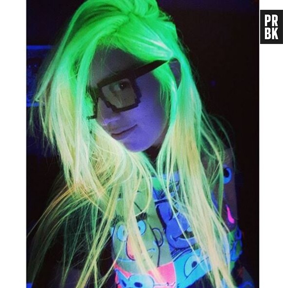 Les cheveux phosphorescents : la nouvelle tendance capillaire sur Instagram