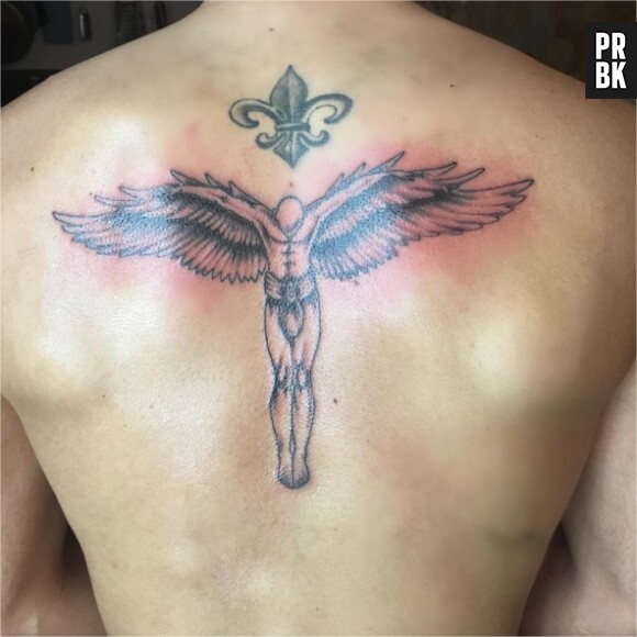 Thomas Vergara dévoile son nouveau tatouage XL sur Instagram le 10 février 2016