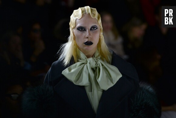 Lady Gaga gothique au défilé Marc Jacobs à la Fashion Week de New York le 18 février 2016