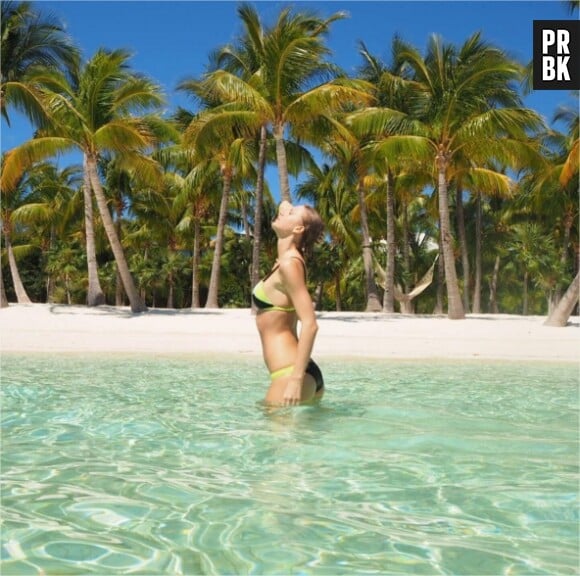 Taylor Swift sexy en bikini pendant ses vacances avec Calvin Harris en mars 2016