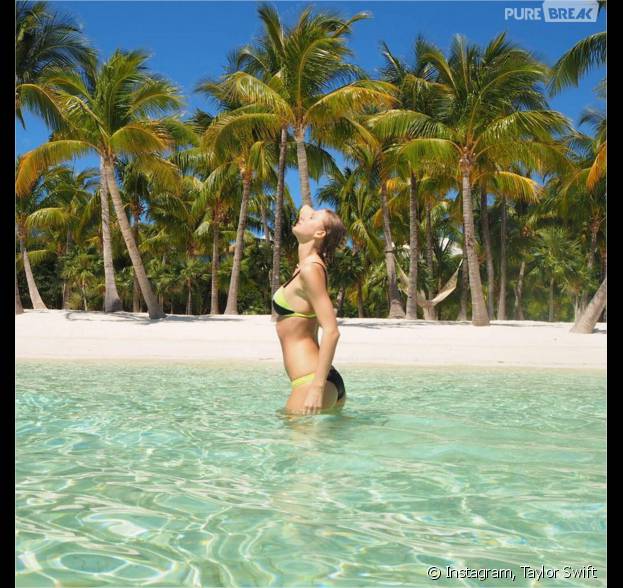 Taylor Swift sexy en bikini pendant ses vacances avec Calvin Harris en mars 2016