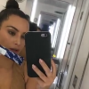 Kim Kardashian est-elle enceinte ? Elle fait un test de grossesse.