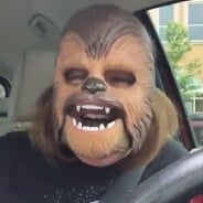 Star Wars : un masque de Chewbacca provoque un fou rire chez cette femme