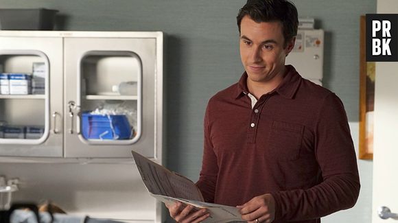 Pretty Little Liars saison 7 : Elliott est mort, tué par les menteuses