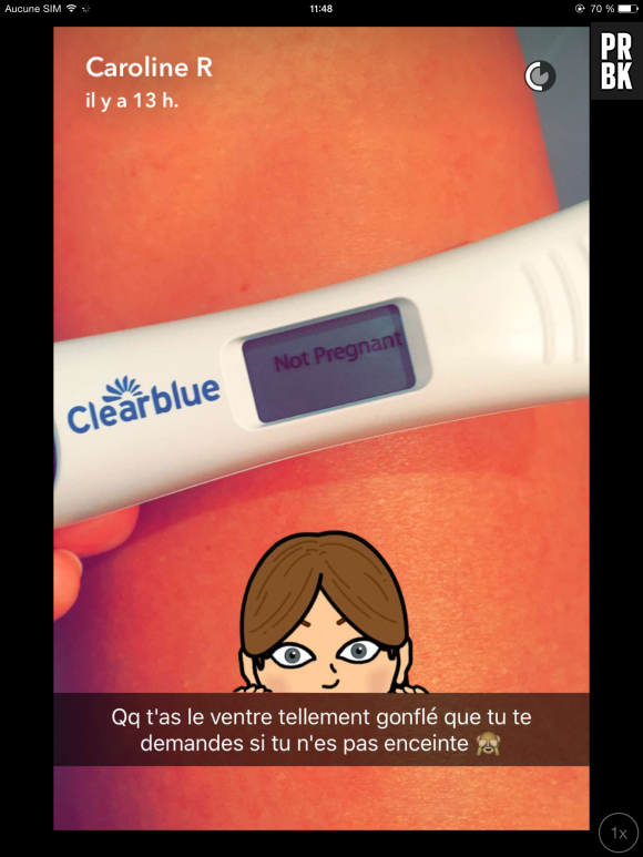 Caroline Receveur poste la photo d'un test de grossesse sur Snapchat