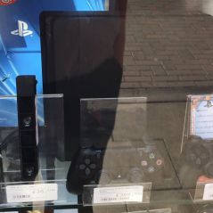 PS4 Slim : elle est déjà en vente en Angleterre !