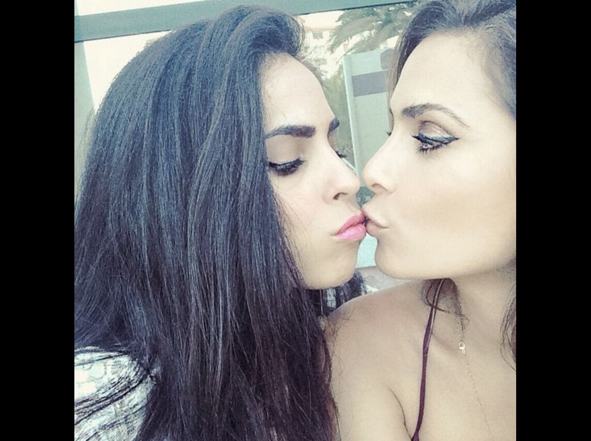 Photo : Clara Morgane et sa soeur Alexandra - PureBreak