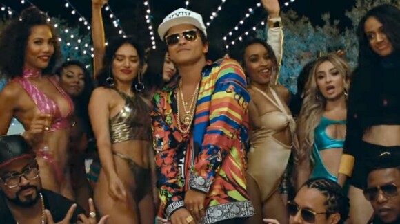 "24K Magic" : Bruno Mars de retour avec un clip bling bling à Las Vegas 👑