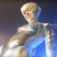 Miley Cyrus laisse ses fans la toucher à des endroits très intimes, la vidéo gênante