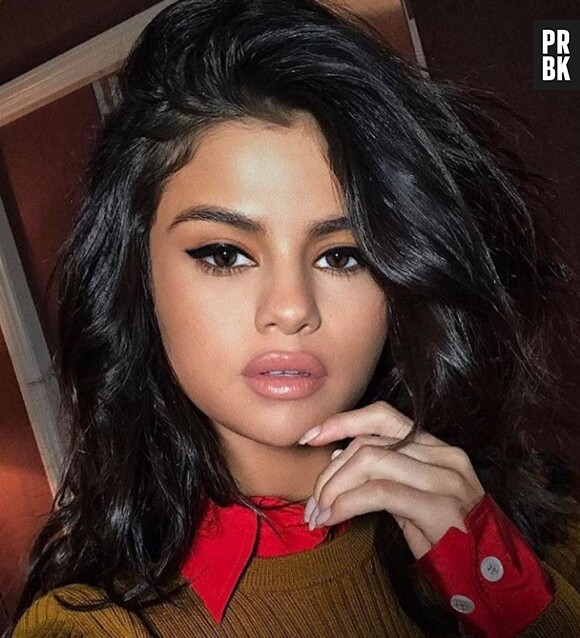 Selena Gomez et The Weeknd bientôt la rupture ? La chanteuse ferait du chantage à son amoureux.