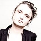 Pete Doherty entièrement nu sur Twitter : la photo rock'n'roll qui crée le buzz
