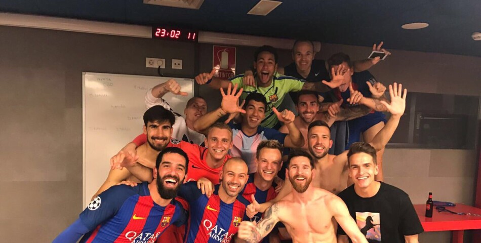 Neymar, Lionel Messi, Luis Suarez fêtent leur victoire lors du match FC Barcelon - PSG